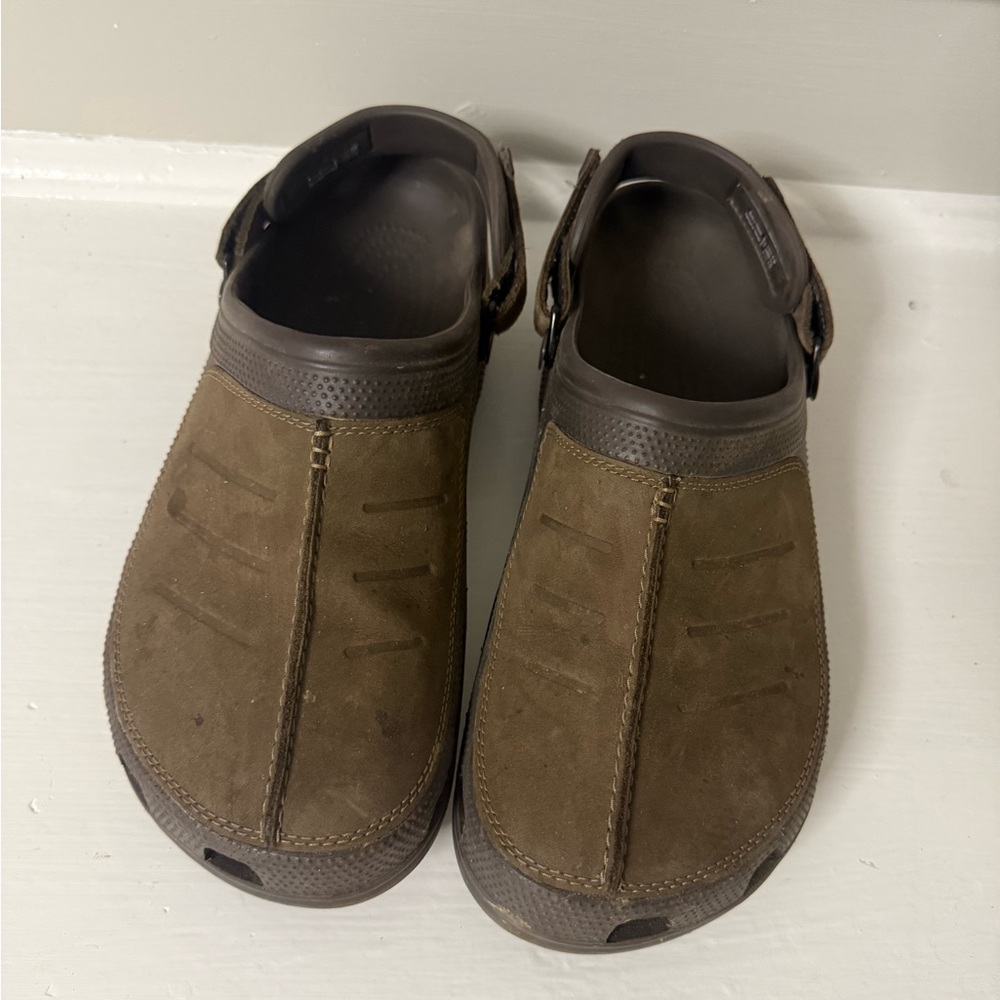 Men's Brown Crocs